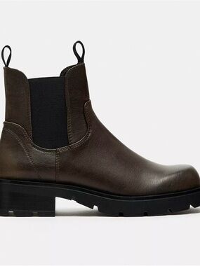 Zara Women's Chelsea Ankle Boot in Dark Brown